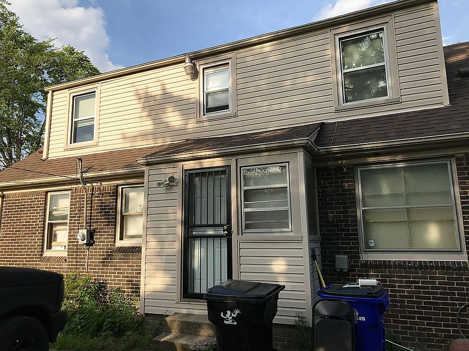 2nd image of 18645 Maine St