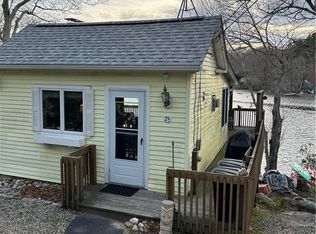 25 E Shore Dr, Exeter, RI 02822