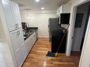 520 Main St #3A, Waltham, MA 02452