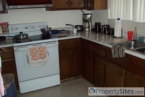 3rd image of 3450 El Toro Dr