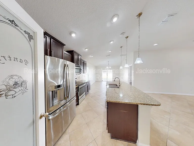 630 Glendale Ln — Photo 22