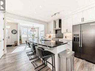 404 Yorkville Ave SW, Calgary, AB T2X 4S4