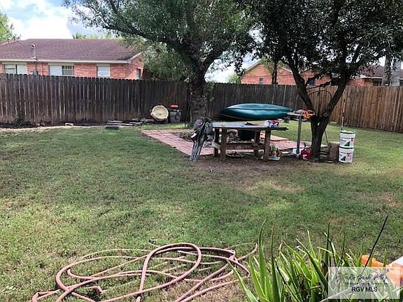 3rd image of 1020 Alamo St