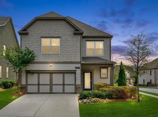 6497 Crosscreek Ln, Flowery Branch, GA 30542