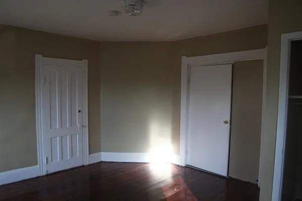 230 Harral Ave #2