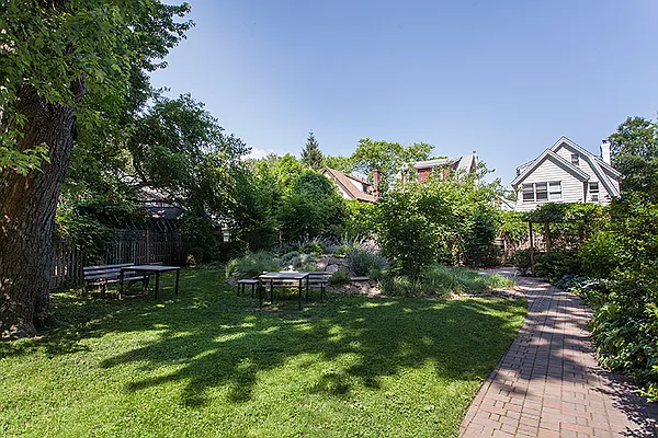 Sold by Douglas Elliman | media 10