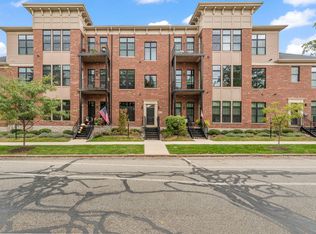 354 Chicago St #200, Valparaiso, IN
