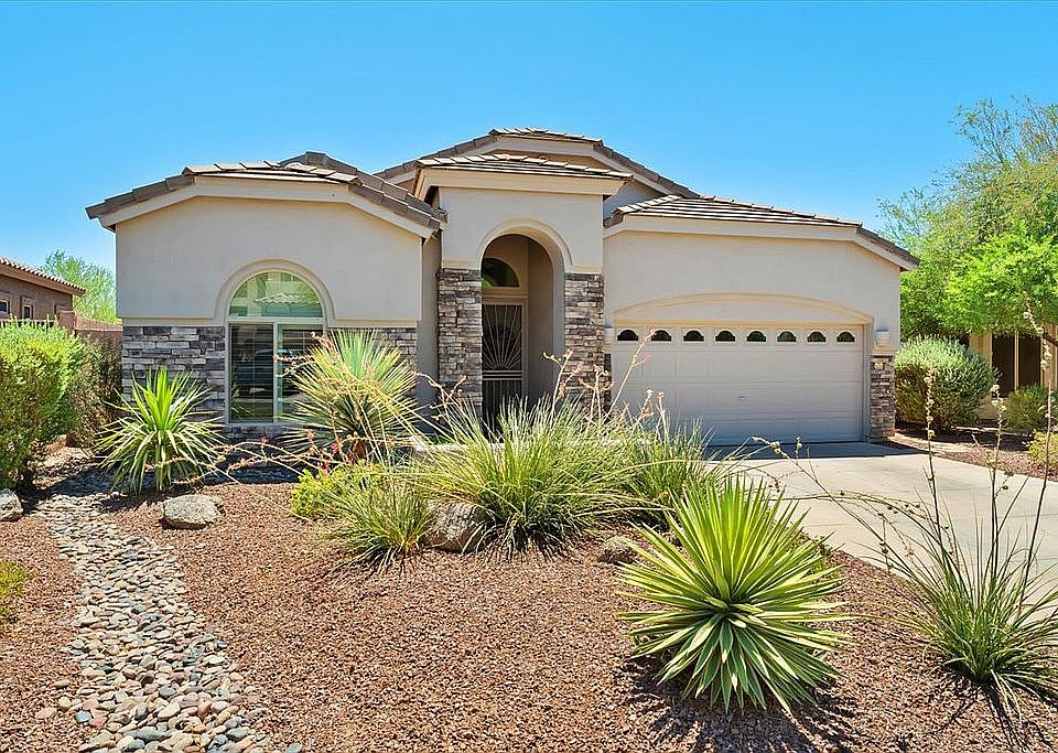 1st image of 3532 N Desert Oasis