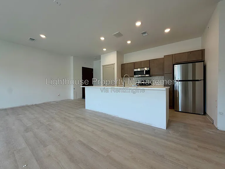 Riverbend Flats Apartments — Photo 65