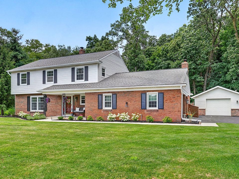 1st image of 351 W Ridge Cir