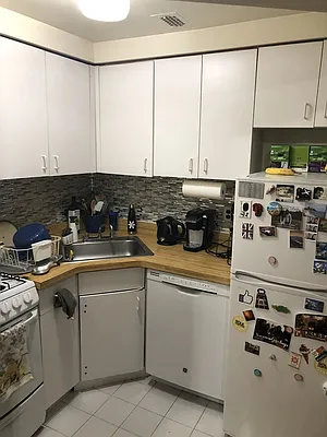 Rented by Your Vanity Realty | media 18