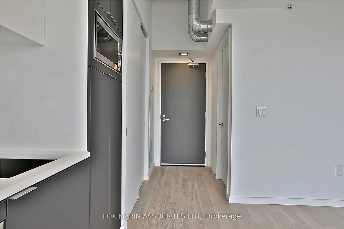 Building Photo - 170 Bayview Ave #1208