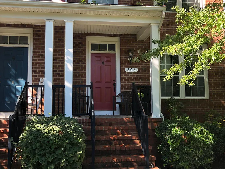 300 Dixon St #303 — Photo 7