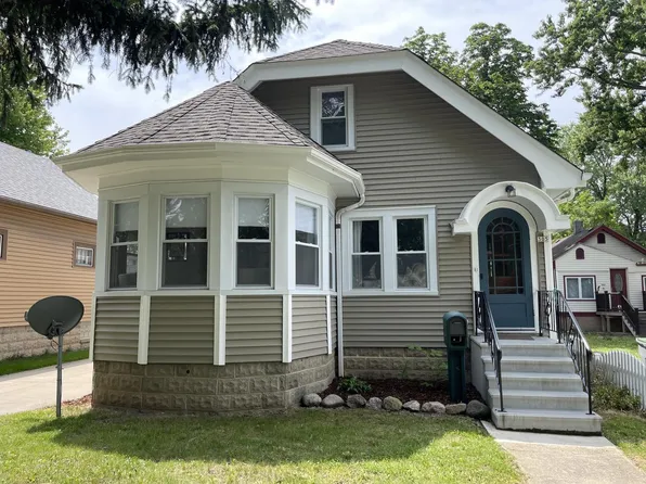 305 South 68th STREET, Milwaukee, WI 53214