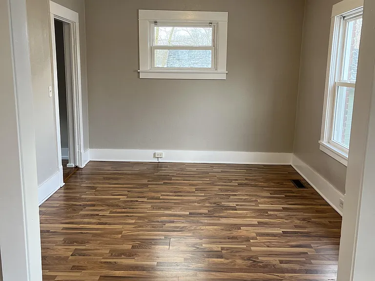 521 Garfield Ave — Photo 7
