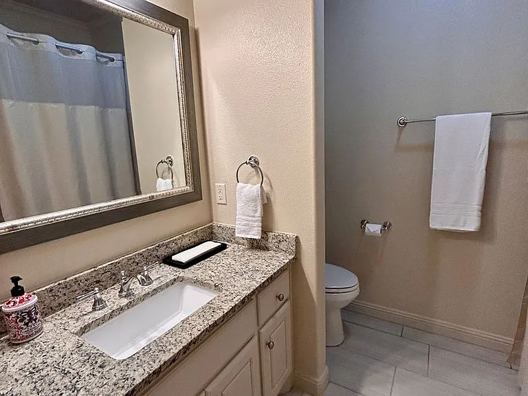 10317 Vernon Dr — Photo 21