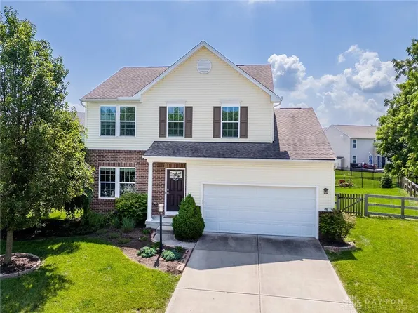 9985 Scotch Pine Dr, Springboro, OH 45066