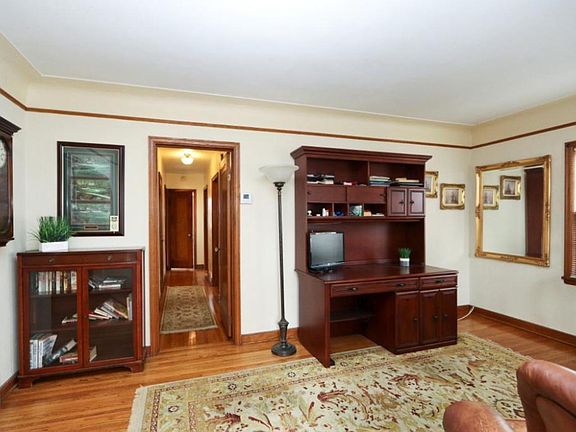 3rd image of 1481 Edgerton St