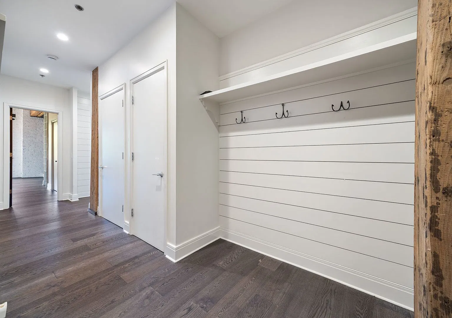 2 bed, 1300 sqft, $3,200 — Photo 3