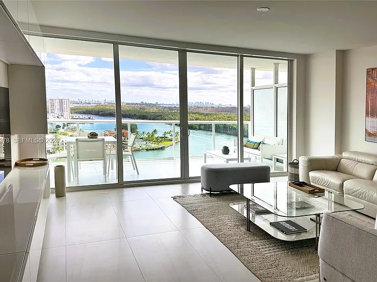 400 Sunny Isles Blvd #1505 — Photo 3