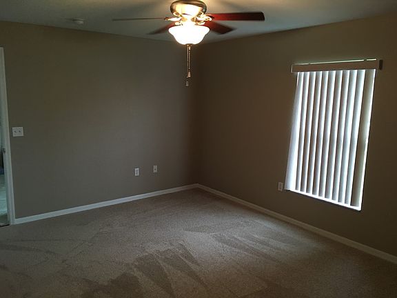 3rd image of 935 Gascony Ct