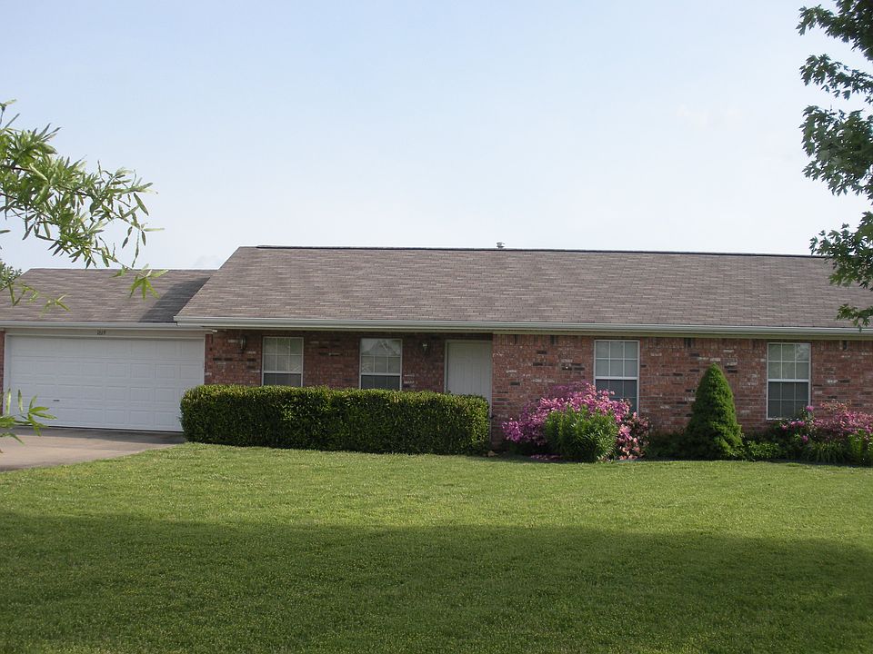 1st image of 1619 N Desarc Way