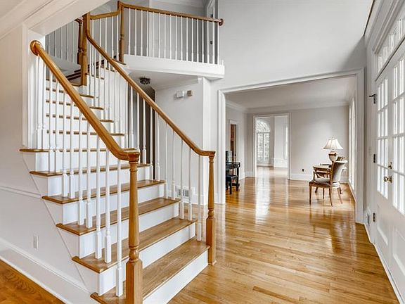 2nd image of 3256 Belmont Glen Dr SE