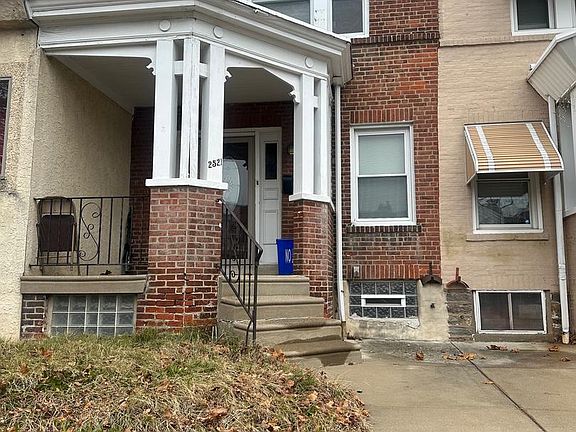 2nd image of 2521 S 68th St