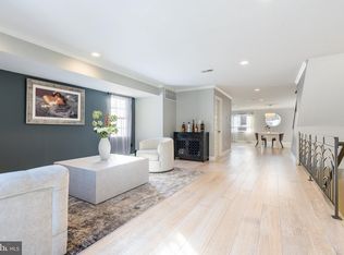 939 New Market St, Philadelphia, PA 19123