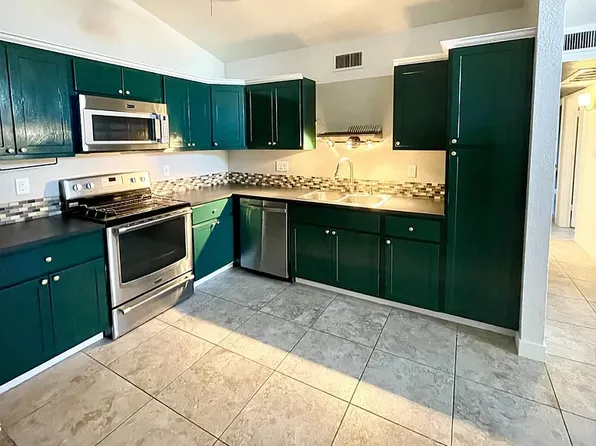 633 N May APT 26, Mesa, AZ 85201