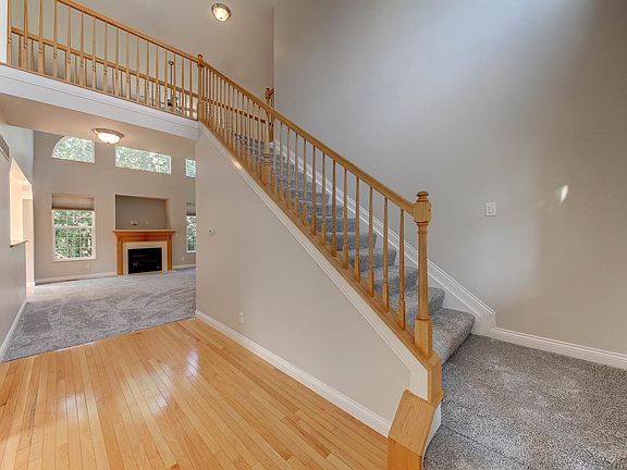 5th image of 9405 Lago Mar Ct