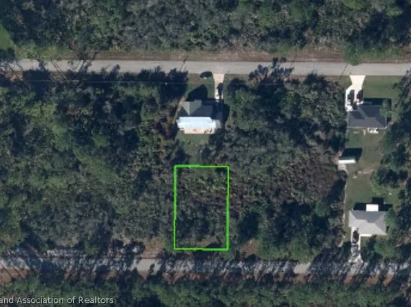 227 Comanche St NW, Lake Placid, FL 33852