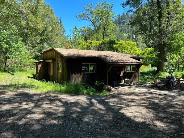 22740 State Highway 36, Carlotta, CA 95528