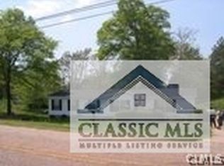 670 Tanners Bridge Cir, Bethlehem, GA 30680