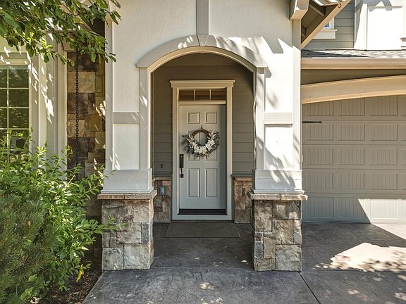 3rd image of 20106 Stonegate Dr