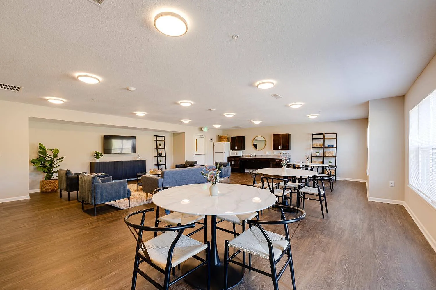 Johnston Crossing Senior Apartments I — Photo 3
