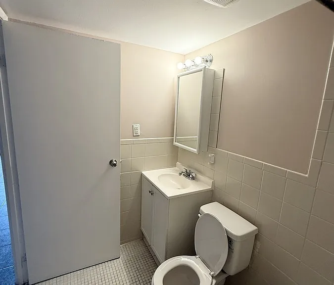 3552 Peter St #309 — Photo 14