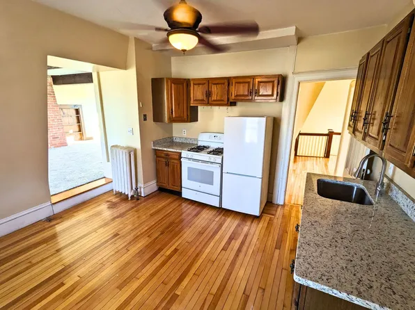 Day Ave, 10 Day Ave, Westfield, MA 01085