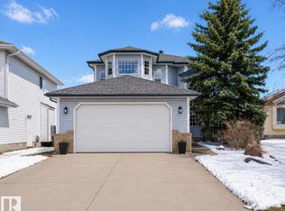 874 Ryan Pl NW, Edmonton, AB T6R2N1