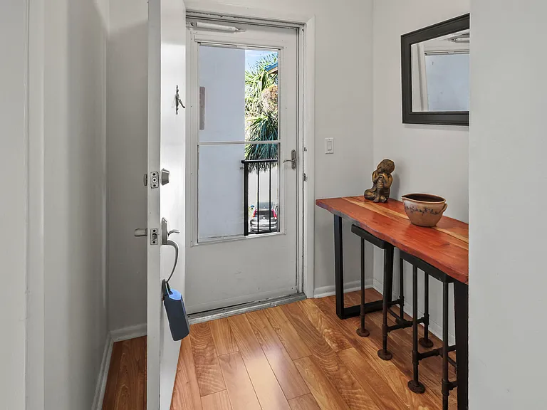 2936 Lake Shore Dr #310 — Photo 14