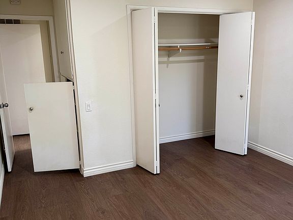 5th image of 1401 Monterey Rd APT E