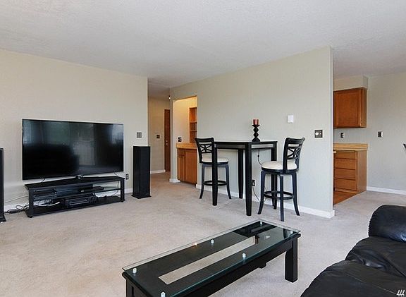 4th image of 11755 Greenwood Ave N APT 301