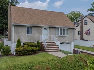 18 Carneer Ave, Rutherford, NJ 07070