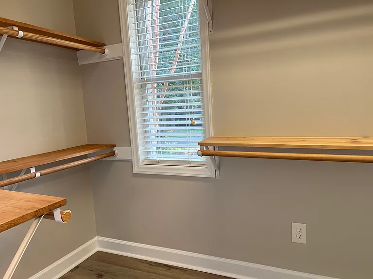 247 Palace Dr — Photo 29