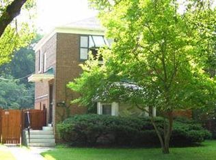 10149 S Paxton Ave, Chicago, IL 60617