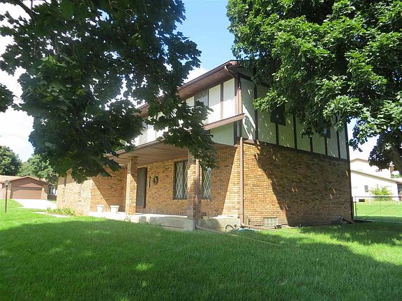 4th image of 21937 Sandybrook Dr