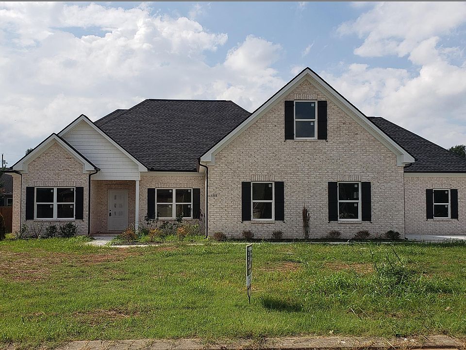 1st image of 1315 Henry Hall Dr