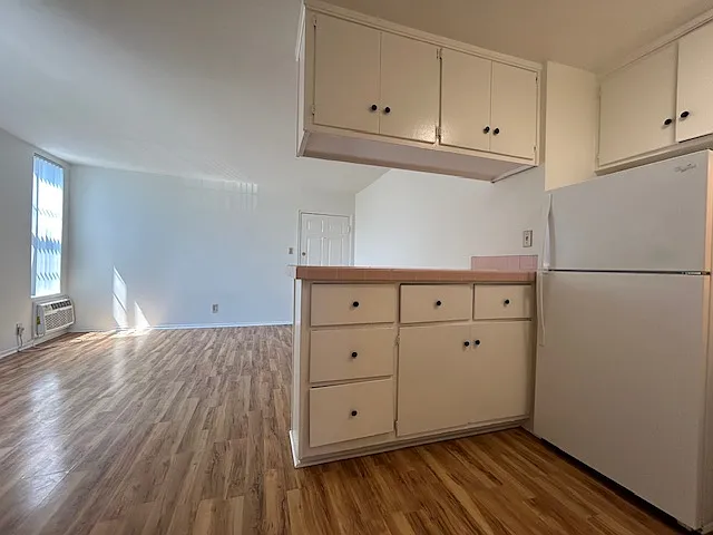 5225 Cahuenga Blvd #18 — Photo 6
