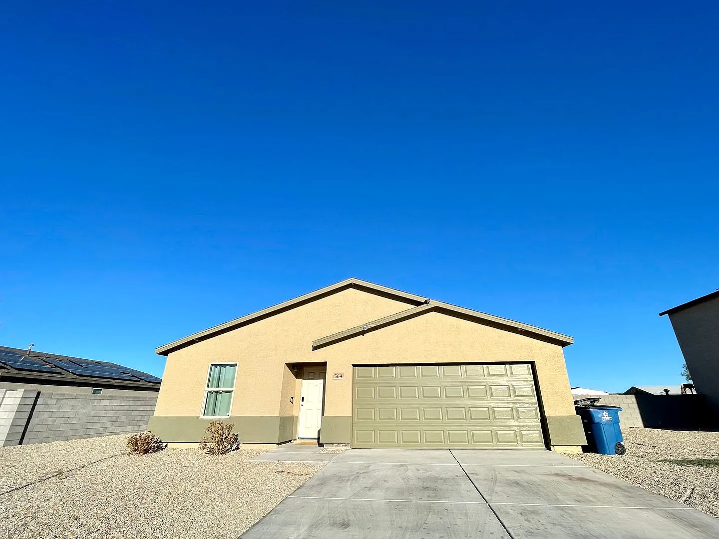 New 4 Bedroom Home In Bullhead City! Available Furnished Or Unfurnished! — Photo 2