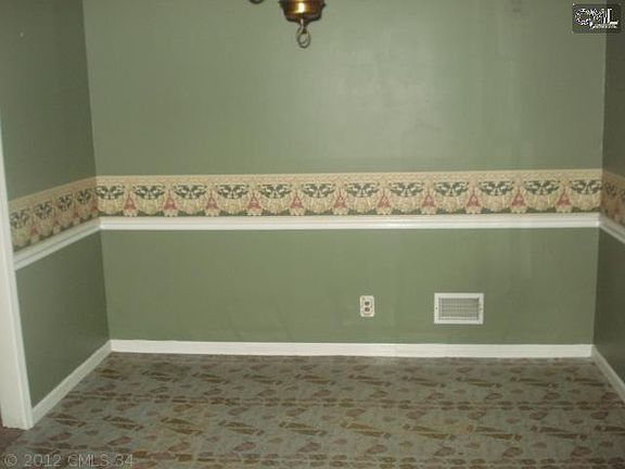 5th image of 1324 Country Squire Dr